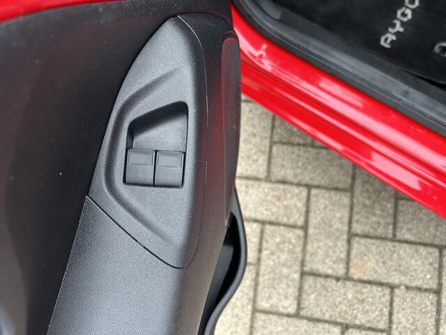 Toyota AYGO 1.0 VVT-i x-fun