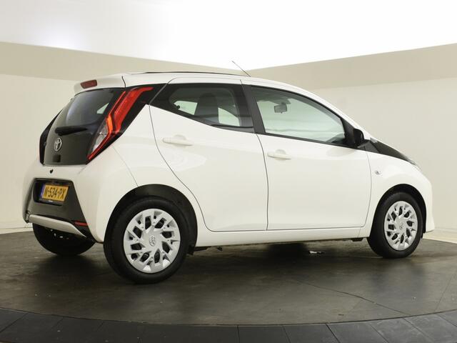 Toyota AYGO 1.0 VVT-i x-play cabrio automaat