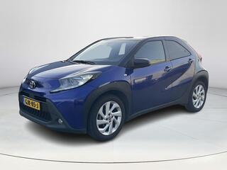 toyota-aygo-x-1.0-vvt-i-mt-first