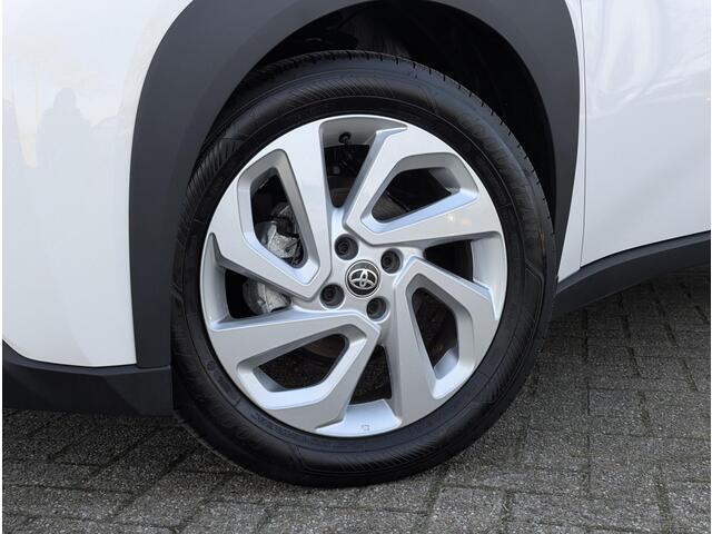 Toyota AYGO X 1.0 VVT-i MT First | Stoelverwarming | Climate Control | Camera | Led | ACC | Licht- regensensor