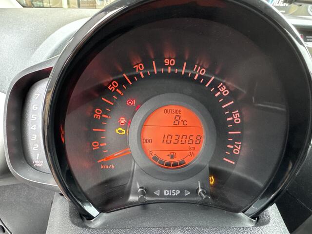 Toyota AYGO 1.0 VVT-i x-nav Incl 12 maanden Bovag garantie