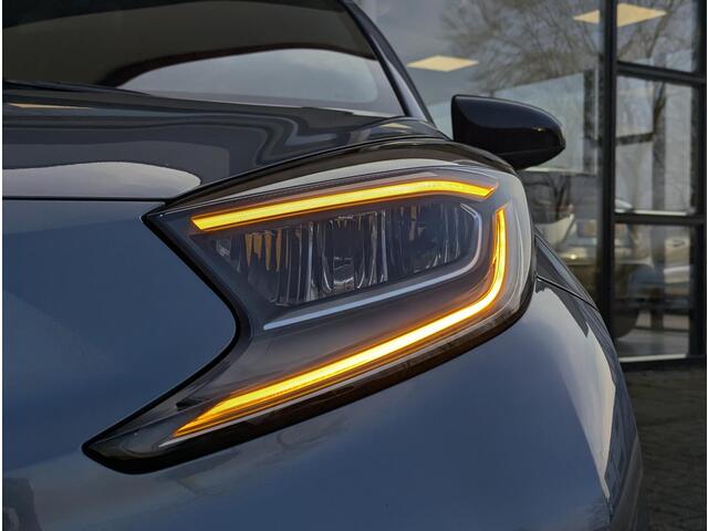 Toyota AYGO X 1.0 VVT-i MT first | Stoelverwarming | Climate Control | Camera | Led | ACC | Licht- regensensor