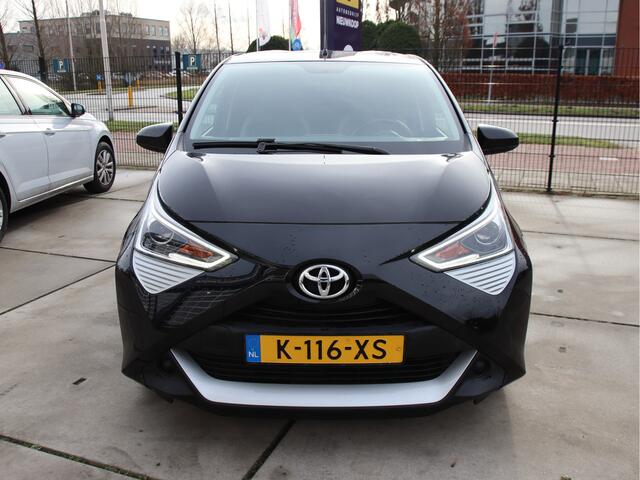 Toyota AYGO 1.0 VVT-i x-play Sparco Carplay-Camera, NL auto, Airco, 5 drs Prijspakker!