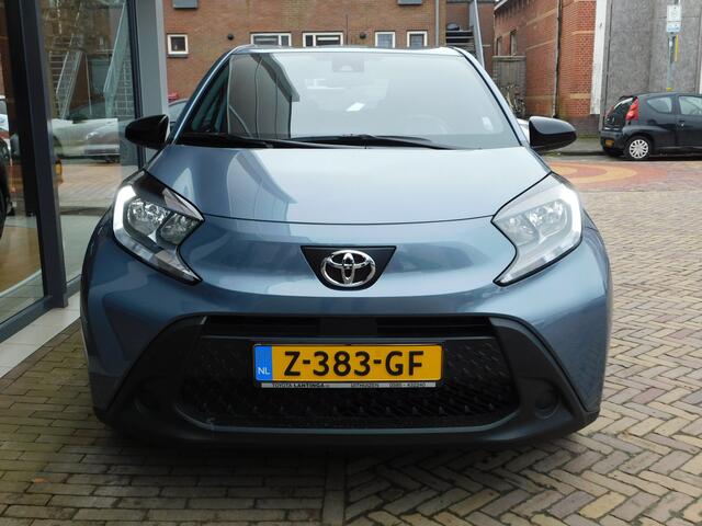 Toyota AYGO X 1.0 VVT-i MT Play