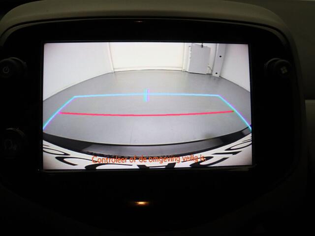 Toyota AYGO 73pk VVT-i x-play Airco | Camera | Carplay