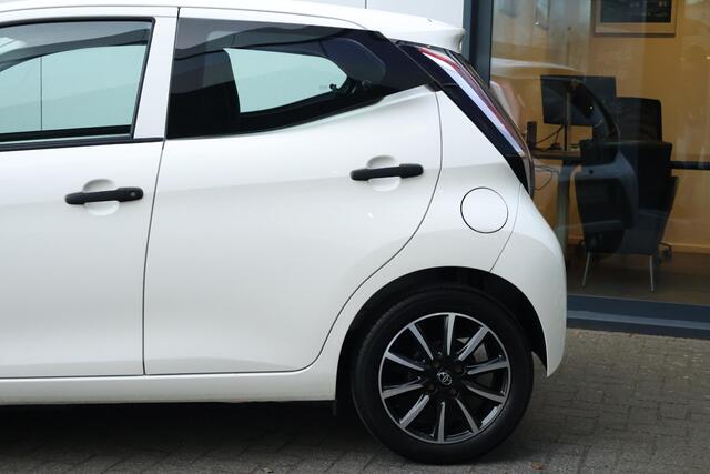 Toyota AYGO 1.0 VVT-i x-fun