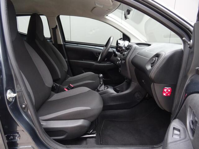Toyota AYGO 1.0 VVT-i x-fun * BLUETOOTH * LED * GOED ONDERH. !!