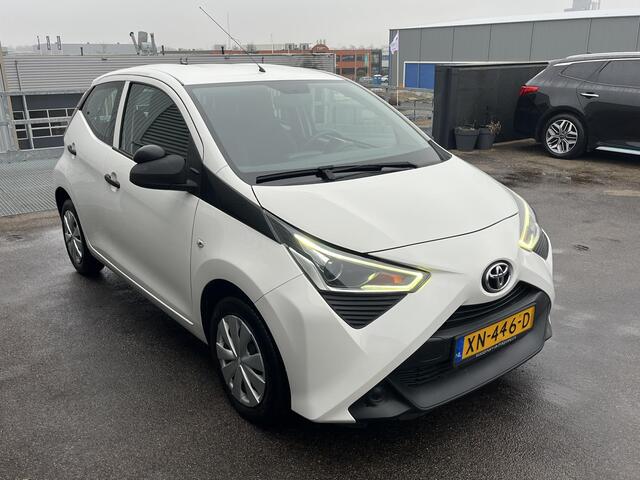 Toyota AYGO 1.0 VVT-i x-fun Volledig Dealeronderhouden, 1e eign. Airco