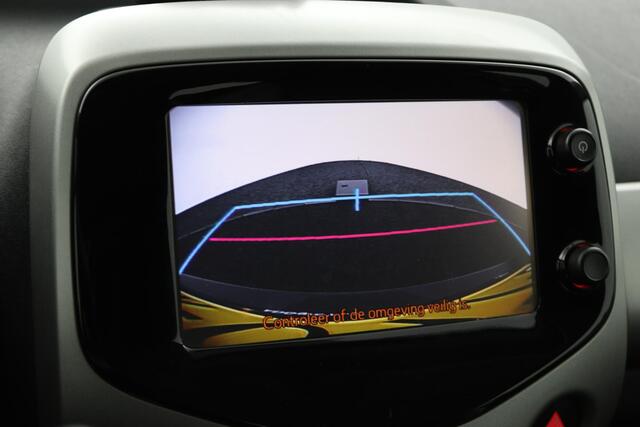 Toyota AYGO 1.0 VVT-i x-play | Automaat | Airco | Groot scherm voor Apple carplay - Android auto |