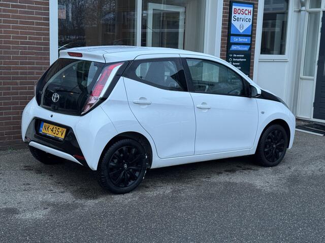 Toyota AYGO 1.0 VVT-i x-play Automaat, Airco, Camera,