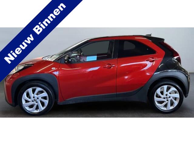 Toyota AYGO X 1.0 VVT-i MT Envy met 15.515 km!!! | Automatische airco | Two tone lak | LM Velgen | Camera | Keyless | RIJKLAARPRIJS INCL 12 MAANDEN GARANTIE EN BEURT