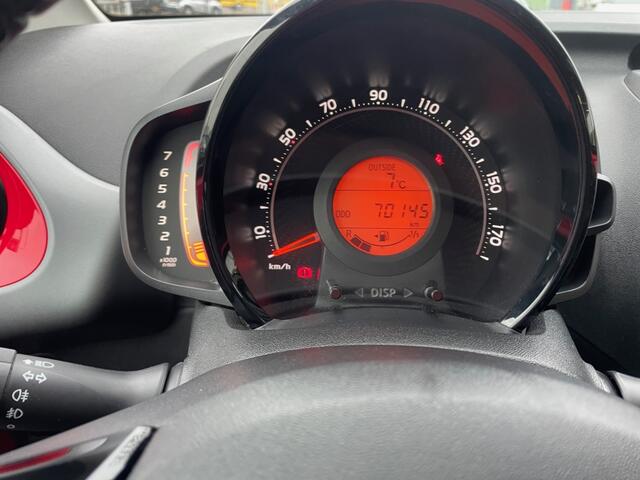 Toyota AYGO 1.0 VVT-i x-play