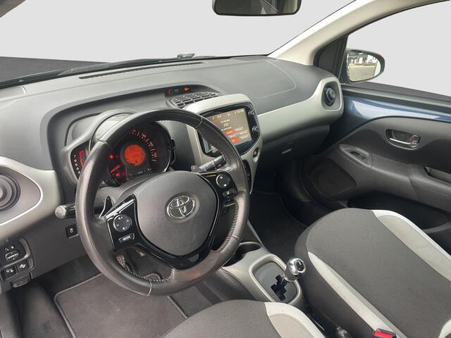 Toyota AYGO 1.0 VVT-i x-play Camera | Lane Assist