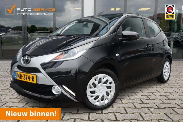 Toyota AYGO 1.0 VVT-i x-wave | Camera | Navi | Elektrische Ramen |