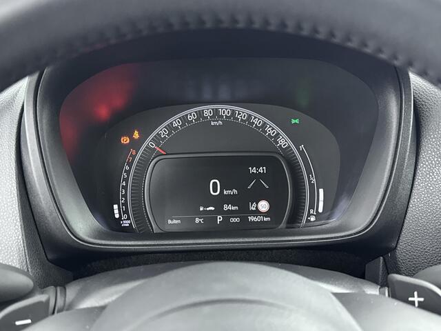 Toyota AYGO X 1.0 VVT-i S-CVT Premium | Stoelverwarming | Lederen bekleding |