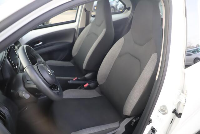 Toyota AYGO X 1.0 VVT-i MT Play Carplay Android Achteruitrijcamera Airco All-season Banden