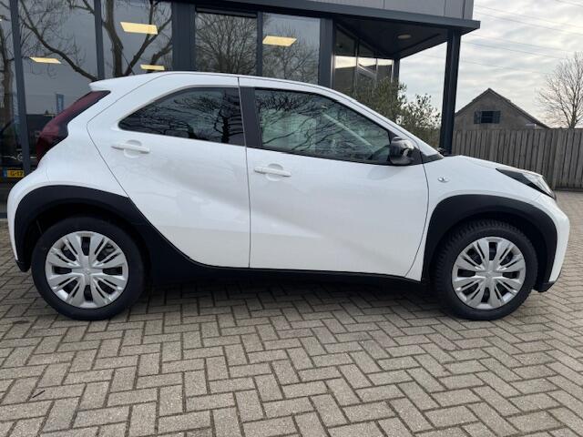 Toyota AYGO X 1.0 VVT-i MT Play Airco | Camera achter |
