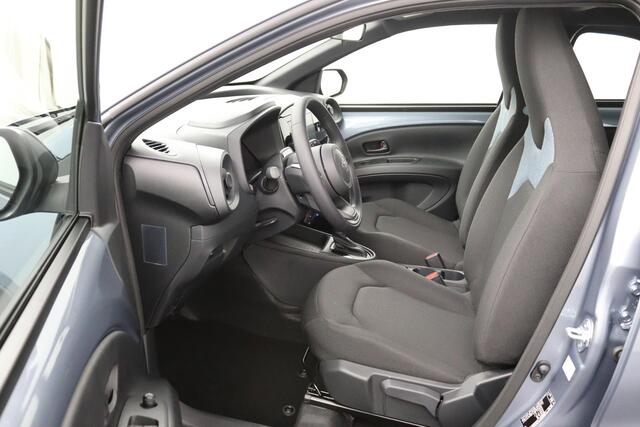 Toyota AYGO X Hybrid 115 play | Nieuwe Auto | Adaptieve Cruise Control | Apple Carplay | Android Auto |