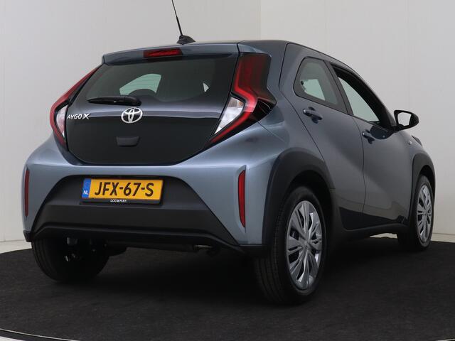 Toyota AYGO X 1.0 VVT-i MT Play