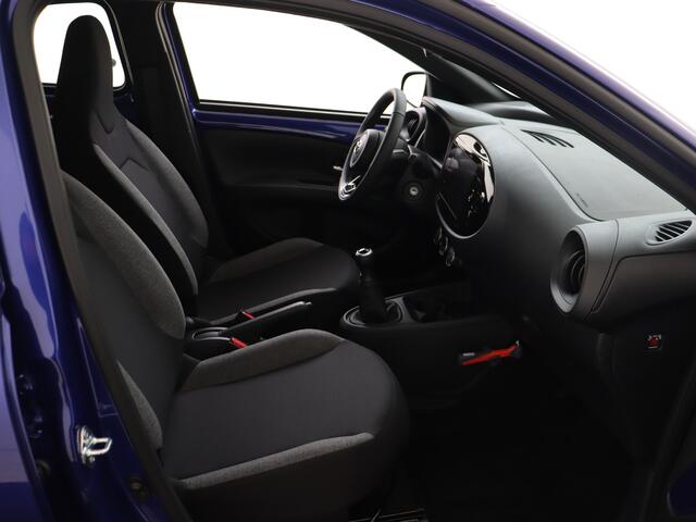 Toyota AYGO X 1.0 VVT-i MT Play