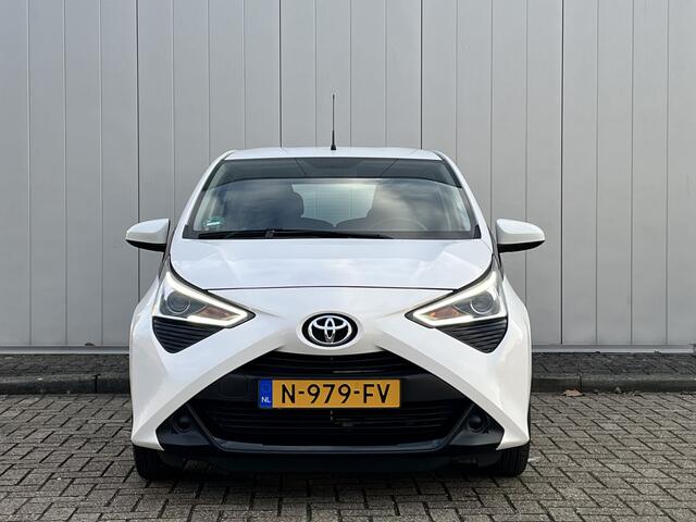 Toyota AYGO 1.0 VVT-i X-Play Limited NL Auto Lichtmetalen Velgen Carplay Airco