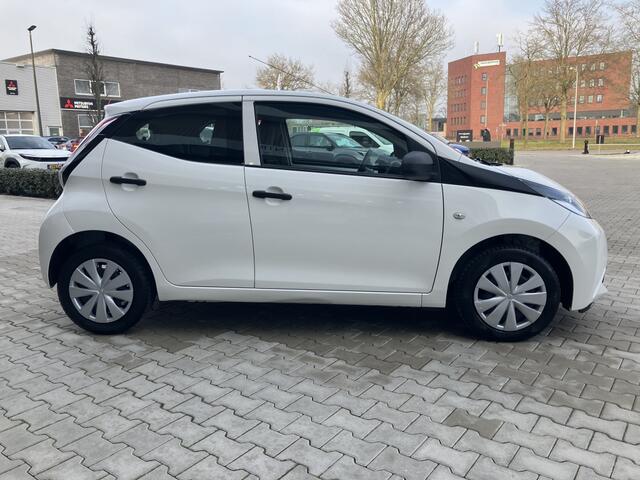 Toyota AYGO 1.0 VVT-i x-fun | Blue Tooth | (49002 km!)