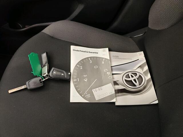 Toyota AYGO 1.0 VVT-i x-fun 1e Eigenaar | Volledig Onderh | BTW | NAP | Airco | Bluetooth | Elek Ramen | LED | Start/Stop | Hill-Hold