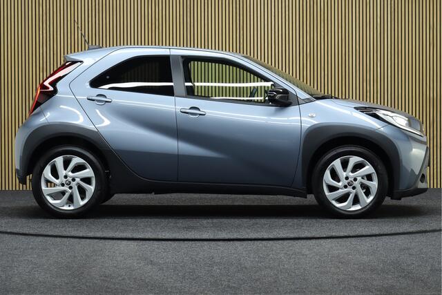 Toyota AYGO X 1.0 VVT-i S-CVT Pulse Facelift | Direct Leverbaar! | Adaptive-cruise | Clima | All-season Banden | Camera | Apple Carplay & Andtoid Auto | Maps Navigatie | Full led | Winterpakket