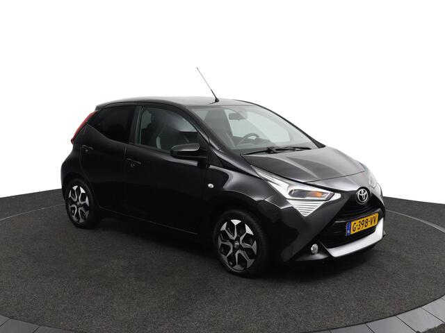 Toyota AYGO 1.0 VVT-i x-joy | Automatische Airco | Privacy Glas | Led Verlichting | Lichtmetalen Velgen |
