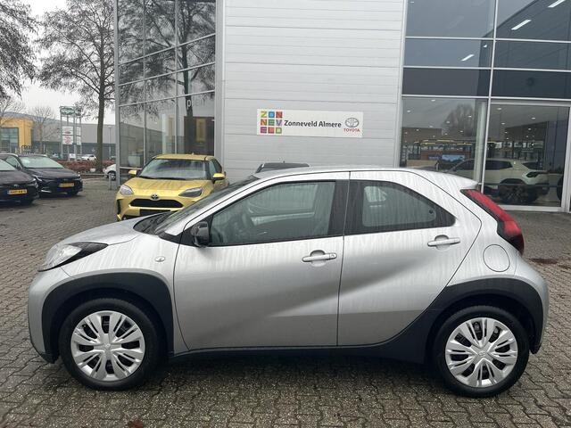 Toyota AYGO X 1.0 VVT-i S-CVT Play