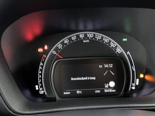 Toyota AYGO X 1.0 VVT-i MT first | BTW Voertuig | Stoelverwarming |