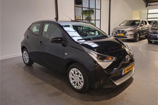 Toyota AYGO 1.0 VVT-i x-play - Apple Carplay/Android Auto - Achteruitrijcamera - Cruise