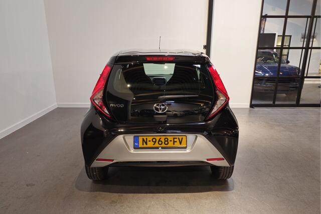 Toyota AYGO 1.0 VVT-i x-play - Apple Carplay/Android Auto - Achteruitrijcamera - Cruise