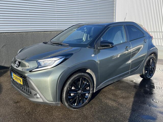 Toyota AYGO X 1.0 VVT-i MT Pulse NL-auto! LMV, LED, Achteruitrijcamera, Privacy glass, Apple Carplay en/of Android auto navigatie