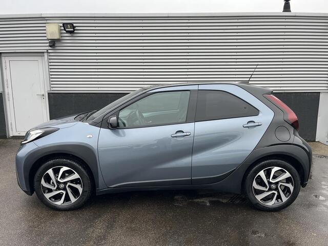 Toyota AYGO X 1.0 VVT-i S-CVT Pulse Automaat, NL-auto! Apple Carplay en/of Android auto Navigatie, LMV, LED, Privacy glass, Adaptieve cruise control