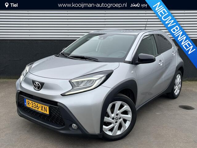 Toyota AYGO X 1.0 VVT-i MT first Nieuw geleverd en dealeronderhouden, 1 eign. Apple Carplay en/of Android auto navigatie, LMV, Privacy glass, Climate control
