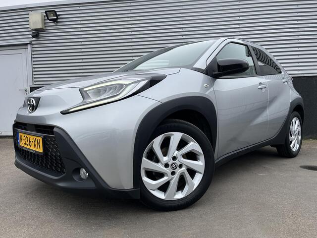 Toyota AYGO X 1.0 VVT-i MT first Nieuw geleverd en dealeronderhouden, 1 eign. Apple Carplay en/of Android auto navigatie, LMV, Privacy glass, Climate control