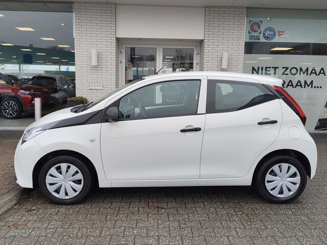 Toyota AYGO 1.0 VVT-i x-fun | Airco | DAB | Bluetooth | El. Raambediening |