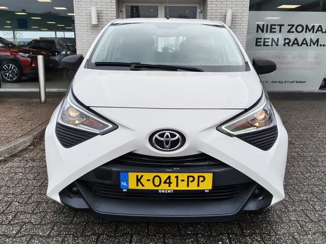 Toyota AYGO 1.0 VVT-i x-fun | Airco | DAB | Bluetooth | El. Raambediening |