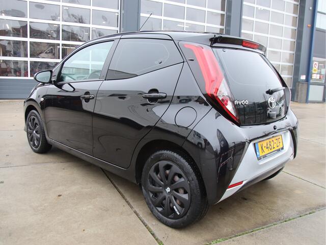 Toyota AYGO 1.0 VVT-i x-play Sparco Camera-Carplay, NL-auto, 1e Eigenaar Prijspakker!