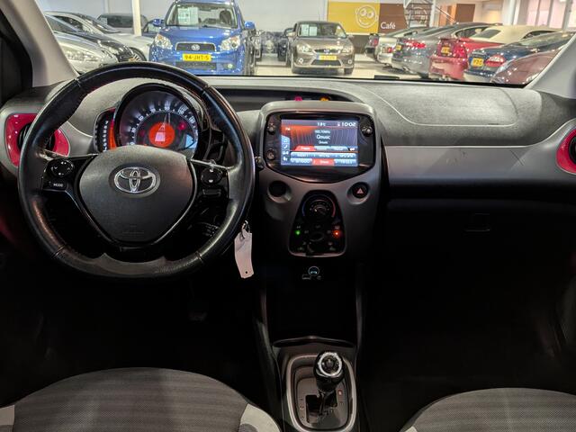 Toyota AYGO 1.0 VVT-i x-play Automaat Airco, Stuurbekrachtiging