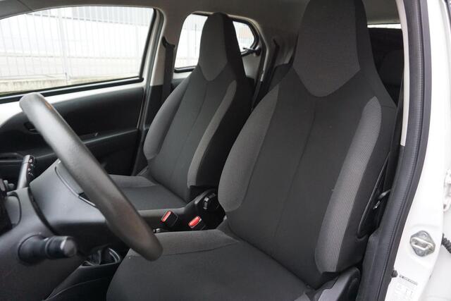 Toyota AYGO 1.0 VVT-i x-fun | Led | Bluetooth | Cruise Control