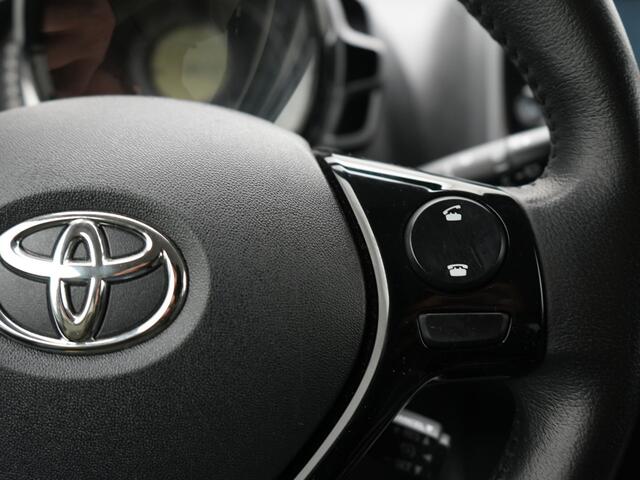 Toyota AYGO 1.0 VVT-i x-cite | Cabrio | Apple Car play