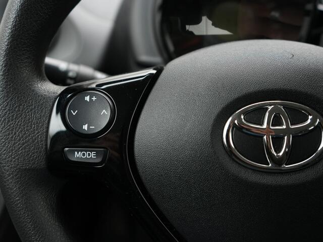 Toyota AYGO 1.0 VVT-i x-fun