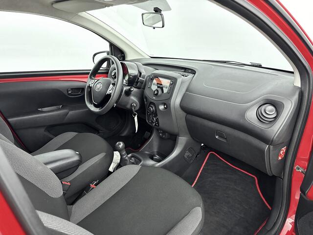 Toyota AYGO 1.0 VVT-i X-Fun | Airco | Bluetooth Radio |