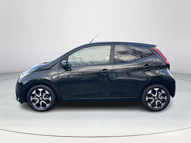 Toyota AYGO 1.0 VVT-i x-joy | Carplay | Licht metalen velgen | Automatische airco | Parkeercamera |