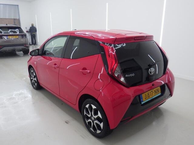 Toyota AYGO 1.0 VVT-i x-joy