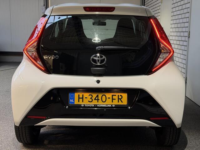 Toyota AYGO 1.0 VVT-i x-play