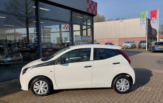 Toyota AYGO 1.0 VVT-i x-fun