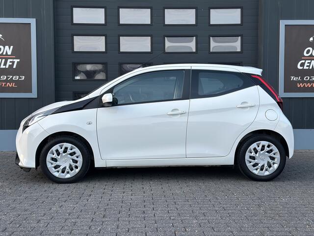 Toyota AYGO CABRIO / CRUISE CONTR / AIRCO / NAVI / CAMERA ...